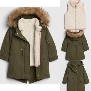🎉 Host Pick 🎉 Gap Girls 3-in-1 Fur Parka Jacket Size 3T